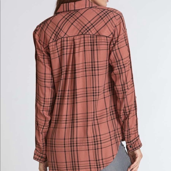 💫SOLD💫Dear John Plaid Laing Sleeve Shirt - Picture 3 of 3